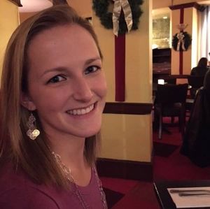 Meet your Posher, Caitlin